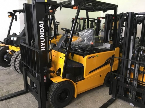 Электрический погрузчик HYUNDAI 30B-9